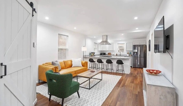 The Kerlin House - Downtown Logan, Hocking Hills