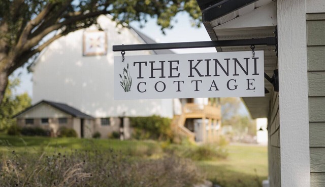 The Kinni Cottage - Entire Riverfront Cottage
