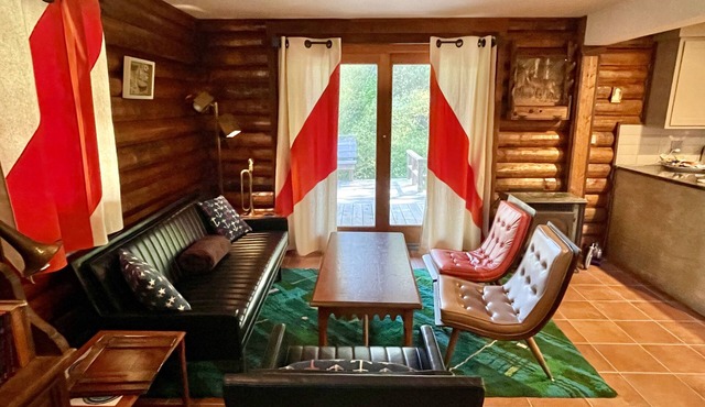 The Knotty Oak - Sugar Pine Cabin - House #2 of 3 Walk to Philo wineries/dinner!