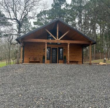 The Knotty Pine Cabin at Cabins of Wolf Pen Gap