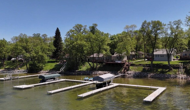 The Lake House at Darling Shores
