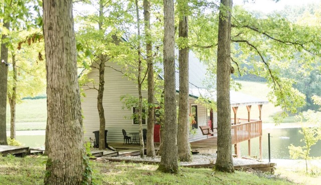 The Lake House/Cabin is a hidden gem (Sleeps 4)