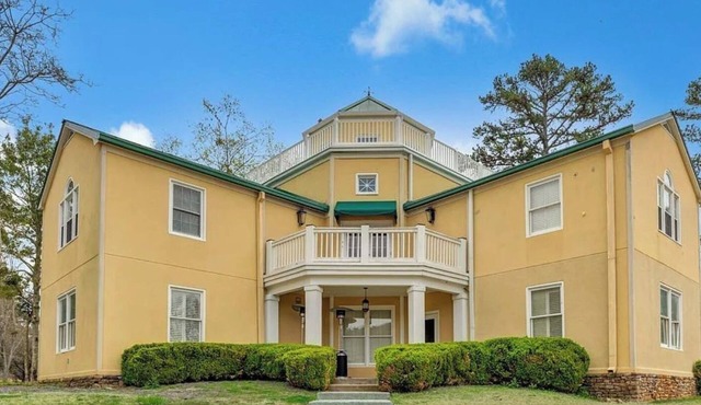 The Lake House on Cherokee Ridge Golf Course 1st floor