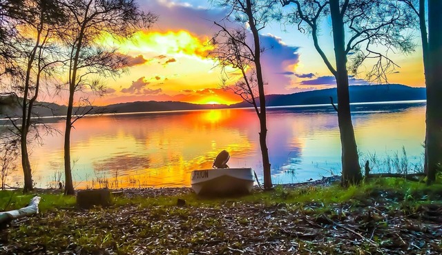 The Lake House on Amaroo Waterfront/Free WiFi/Includes Linen, SUP Boards/Kayaks