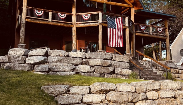 The Lake House on Otisco Lake, stunning family getaway