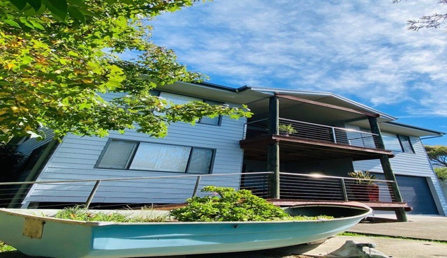 The Lake House South Durras