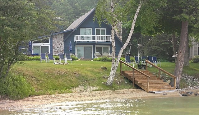 The Lake House Summar
