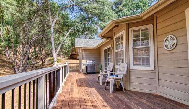 The Lake House at Pine Mountain Lake