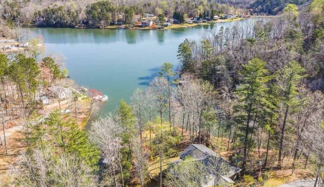 The Lake Lodge on Whitewater Lake!