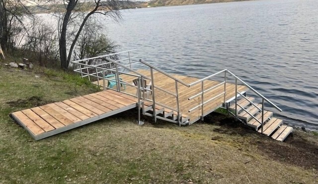 The Lake Retreat