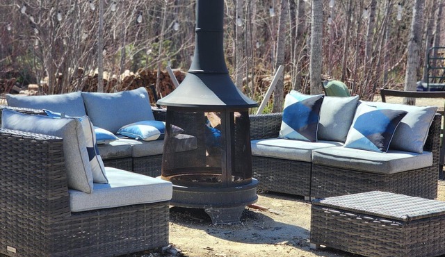 The Lake Villa (family-friendly or pet-friendly).