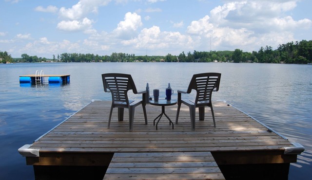 The Lakefront House is nestled on a private, family-friendly lane.
