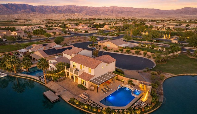 The Lakefront Social: An Extraordinary Waterfront Experience
