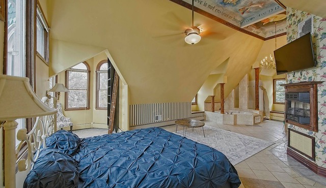 The Lakefront Victorian Dollhouse