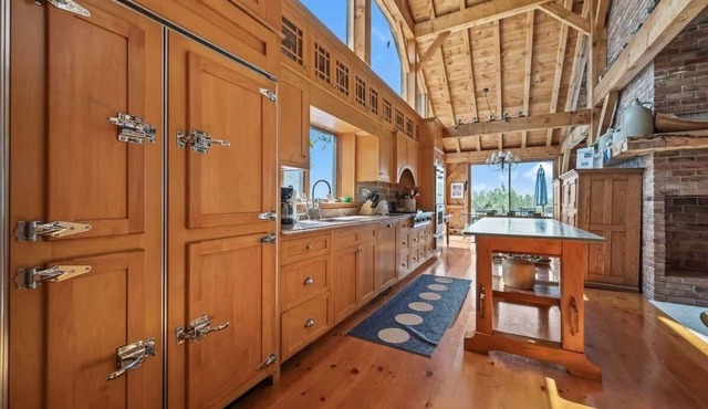 The Lakehouse at The Dunn Compound on the Lake