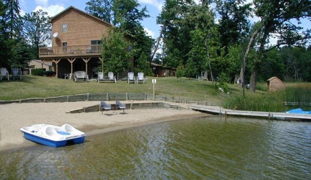 The Lakehouse. Cozy 4-bedroom house near Park Rapids MN at Wilderness Bay Resort