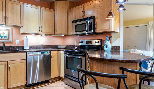 The Lakepod at Abbey Springs – 2 BDR Just 5 Min to Lake, Tons of Amenities!