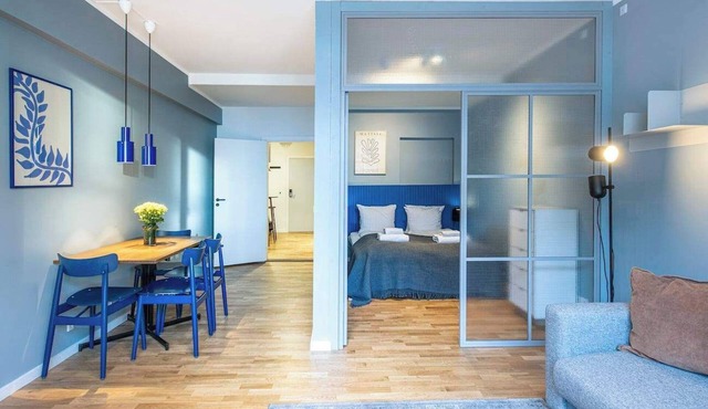 The Lakes 1BR by Daniel & Jacob's