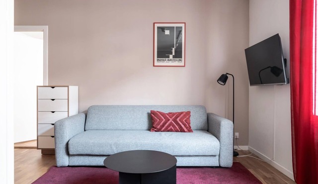 The Lakes 2BR by Daniel & Jacob's