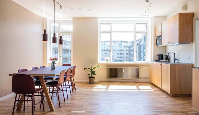 The Lakes 3BR by Daniel & Jacob's