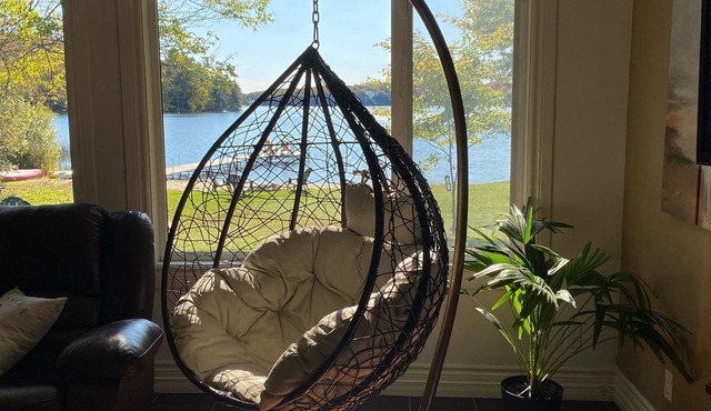 The Lakeshore Oasis - Beautiful All Season Muskoka Cottage with Sunset View