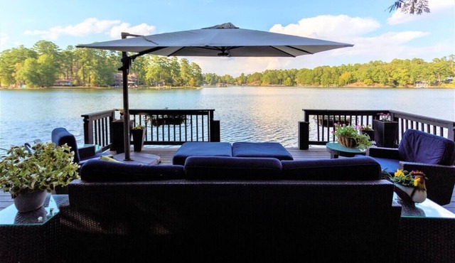 The Lakeside Cottage