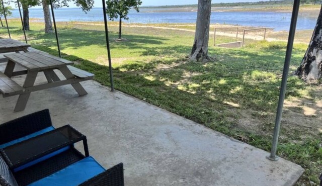 The Lakeside Studio 4