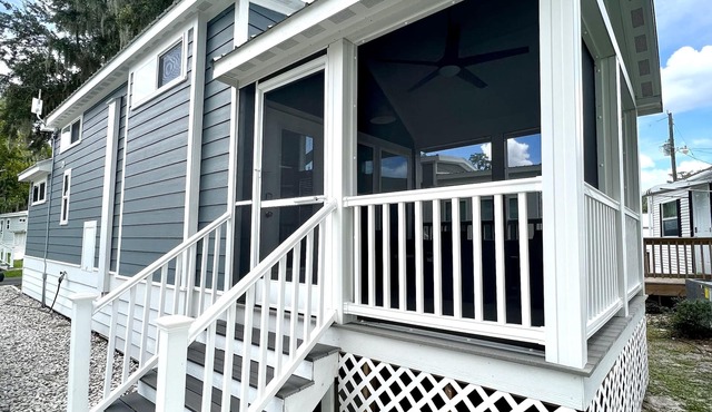 The Lakeview House - Pet friendly tiny home on the lake in Clermont