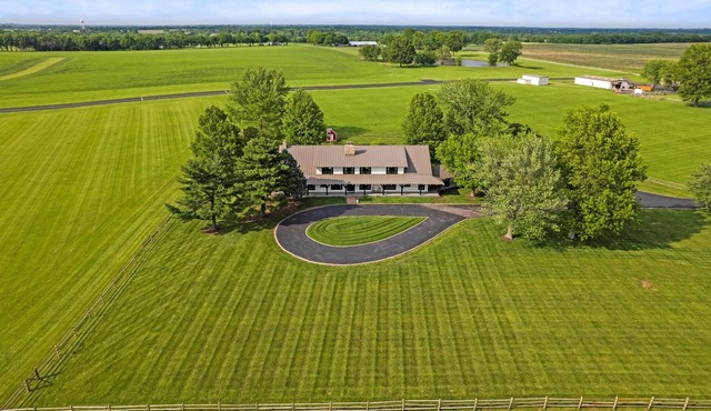 The Landing(43MO) - Luxurious Lodge Sleeps 20 + Airway Strip + Hot Tub