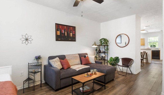 The Landing at Oaks | Full Kitchen Near I75