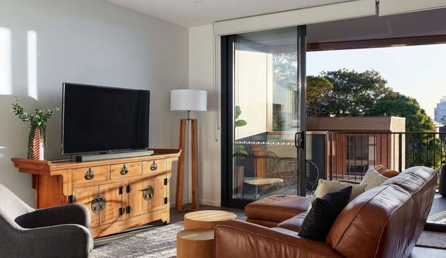 The Landing - Newcastle CBD Apartment