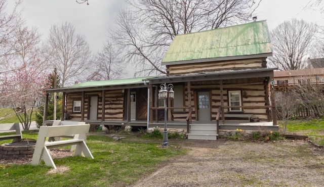 The Large Cabin-The Augusta Guest Collection