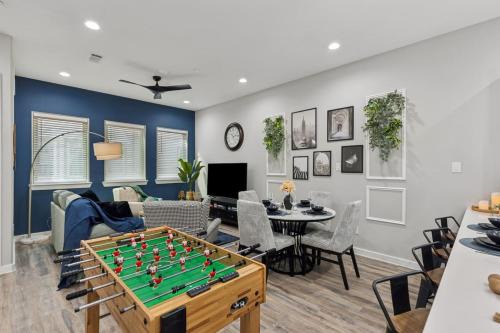 The Larimar 2BD TownHouse 7ST Walkable