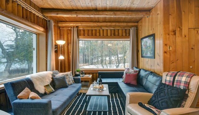 the Laurentides Private Log and Spa Escape