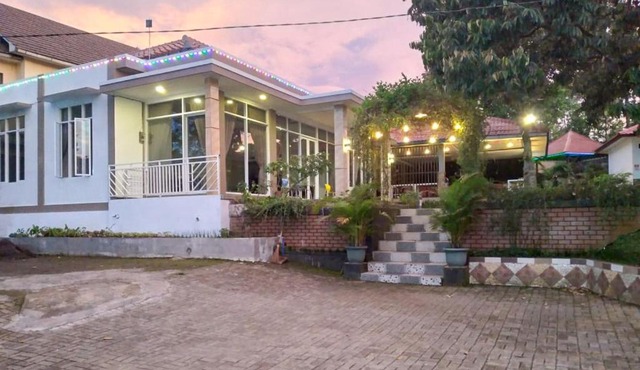 The Lavana Villa Marwah Puncak