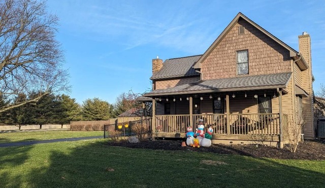 The Lazy Cat Lodge - Hot Tub - Fire Pit