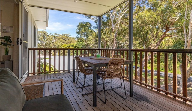 The Lazy Seal This newly renovated two storey four bedroom property offers modern, light and airy op