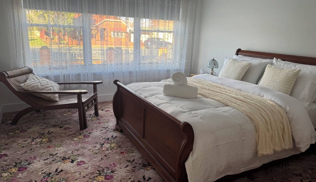 The Leaock residence Full House pet friendly wifi