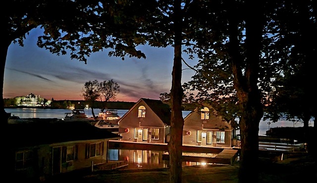 The Ledges Resort and Marina, Harbor House