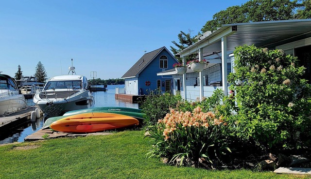The Ledges Resort and Marina, Island Cottage