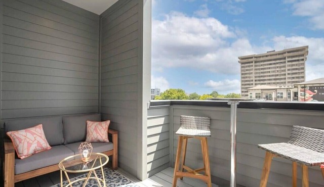 The Lemon Drop: Perfect Location
