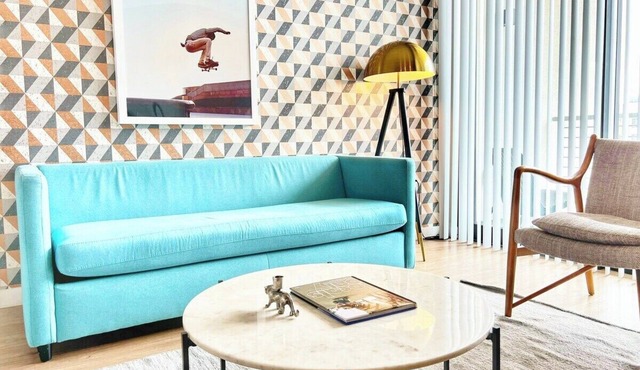 The Leo - One Bedroom Apartment w/Private Balcony