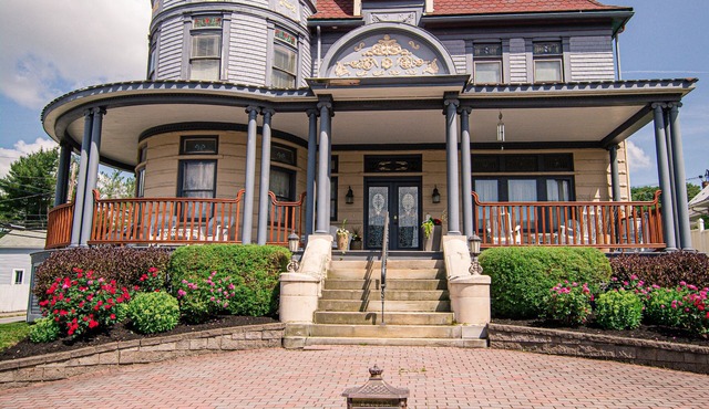 The Levi Deal Mansion Bed & Breakfast