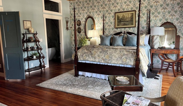 The Library Inn Springfield, GAnA Hidden Gem in a charming Hallmark town.