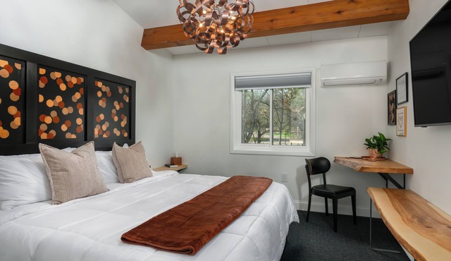 The Lincoln Boutique Motel
