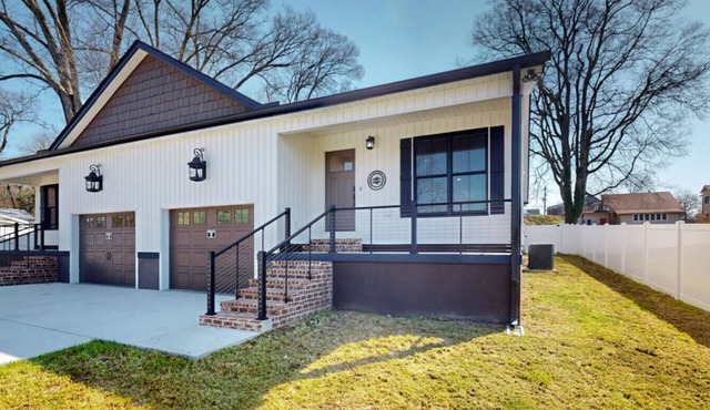 The Lincoln | Downtown Dreamin`