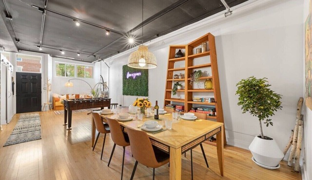 The Lincoln Square Hideaway