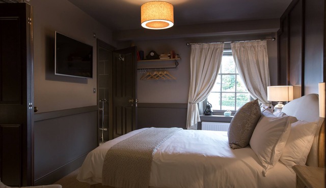 The Lion Hotel - Pub & Restaurant