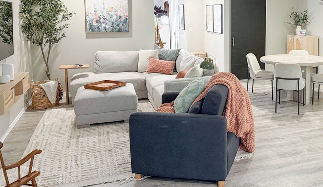 The Little Coop – Downtown Studio Escape