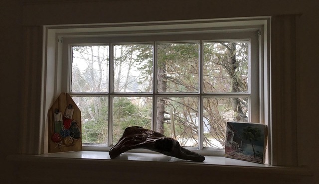 The Little House in Hubbards - a private heritage house steps from the sea